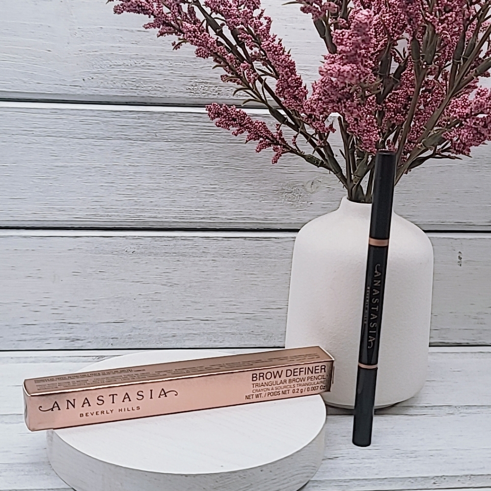 Anastasia Beverly Hills Brow Definer Triangular Brow Pencil Ebony